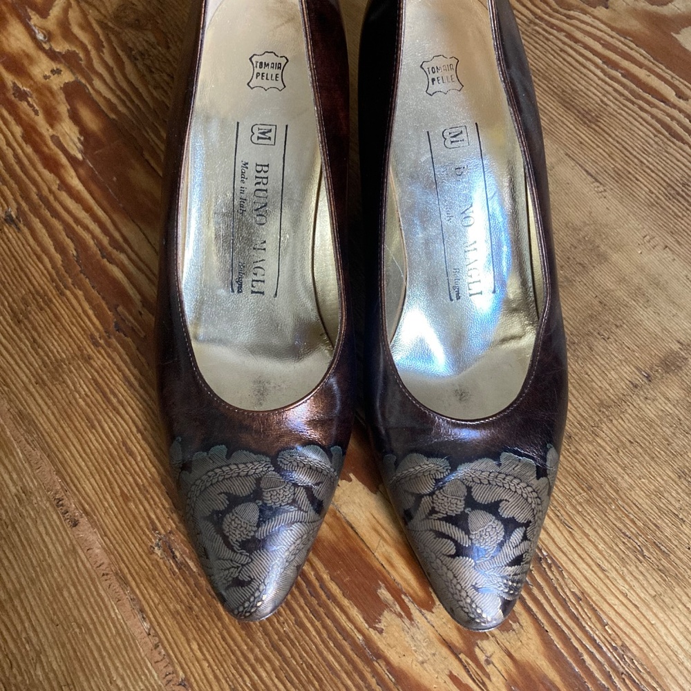 Bruno Magli Pumps Bronze size 6 - Picture 10 of 11